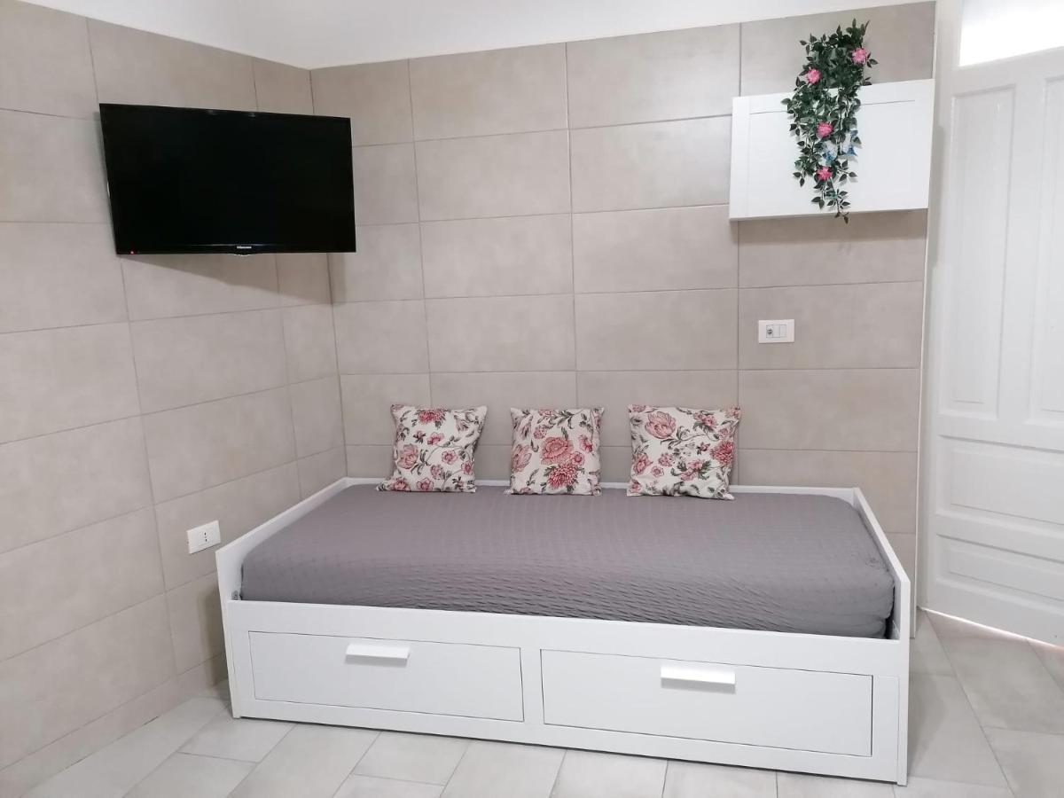 Apartamento Mary Maira Syracuse Exterior foto